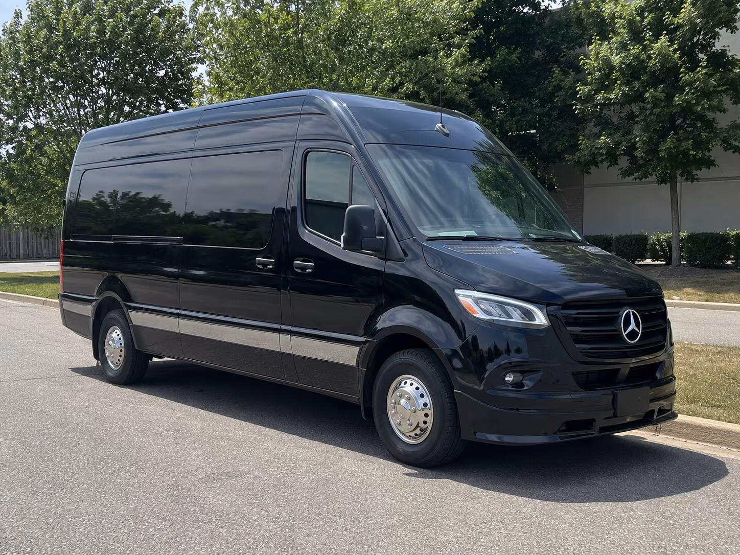 20 passenger sprinter van