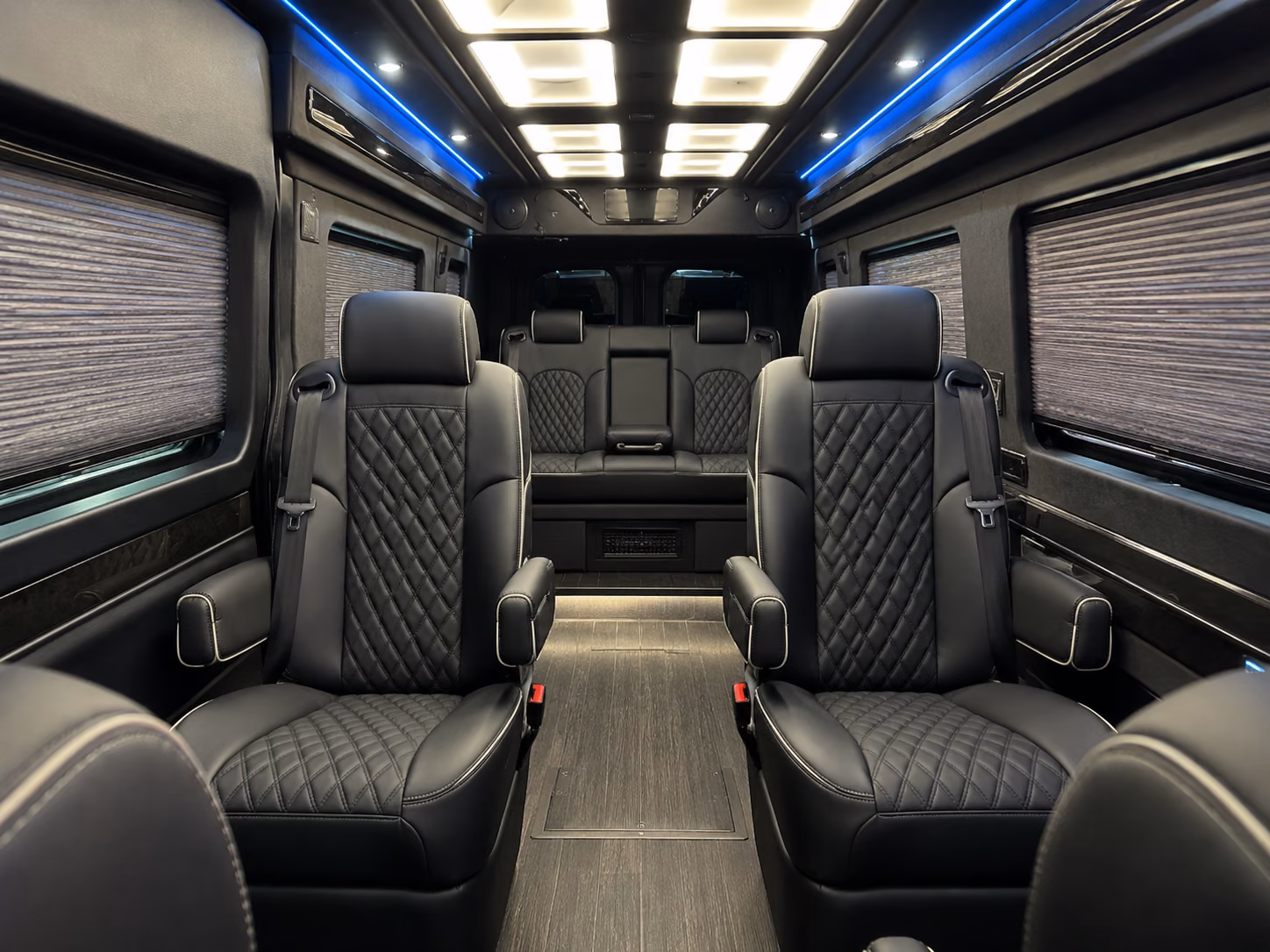 find the perfect transportation for your next airport transfer 4